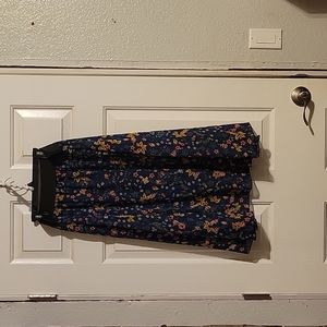 Flowy flower print skirt